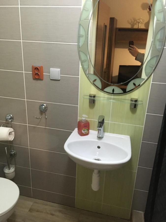 Harrys City Motel Komárno Eksteriør billede