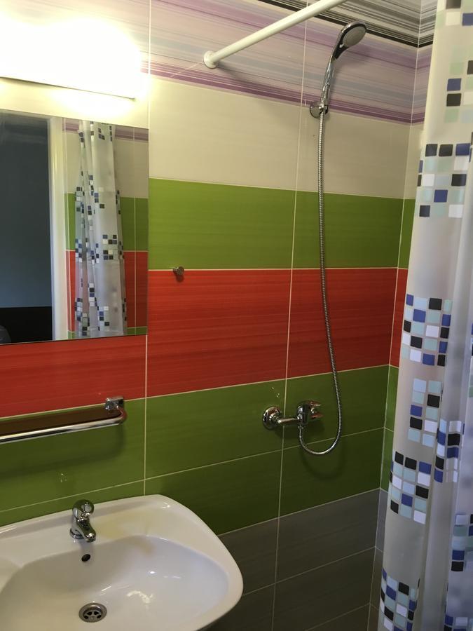 Harrys City Motel Komárno Eksteriør billede